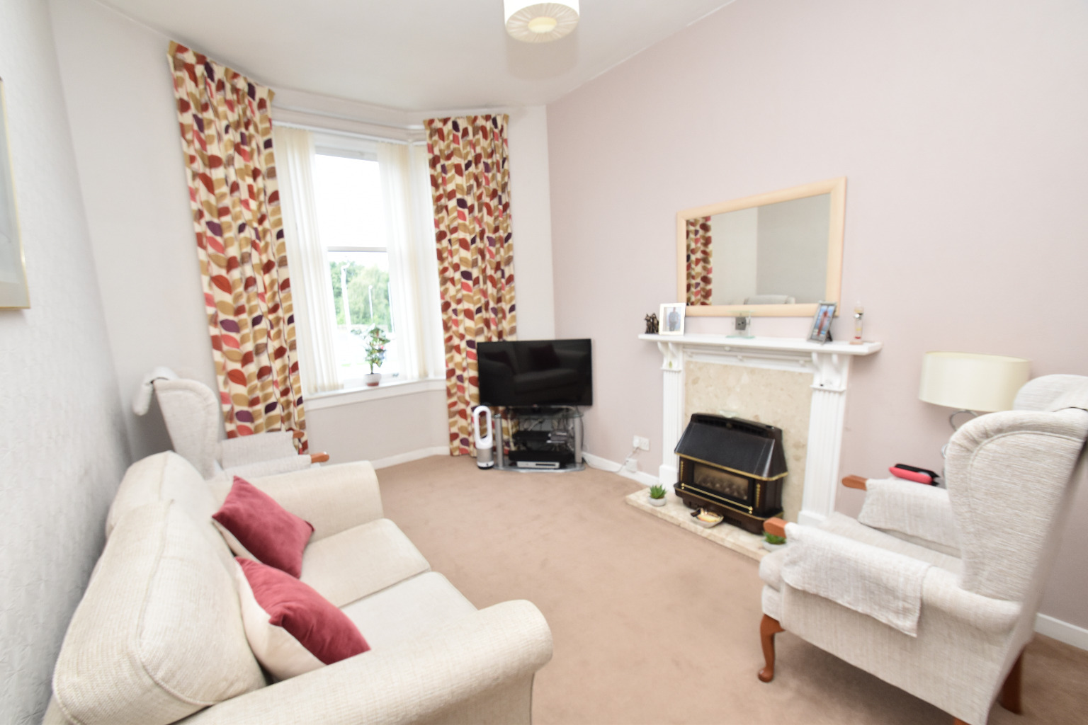 3 bed flat for sale in Paisley Road West  - Property Image 3