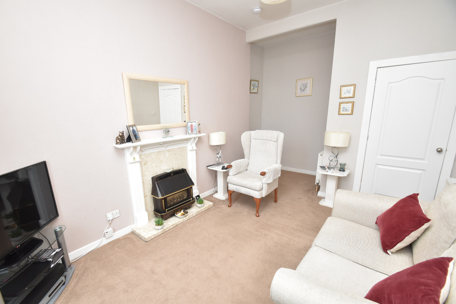 3 bed flat for sale in Paisley Road West  - Property Image 4