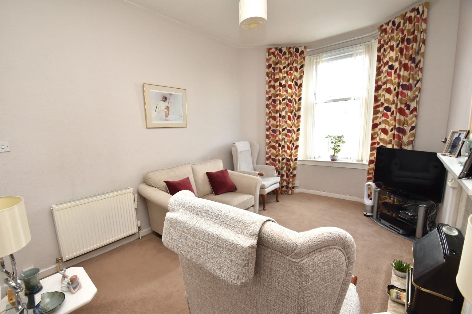 3 bed flat for sale in Paisley Road West  - Property Image 5