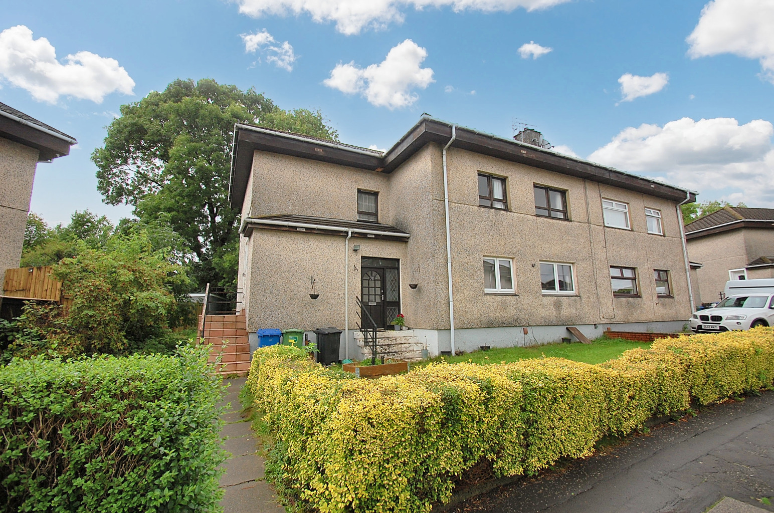 3 bed flat for sale in Moulin Circus, Glasgow  - Property Image 1