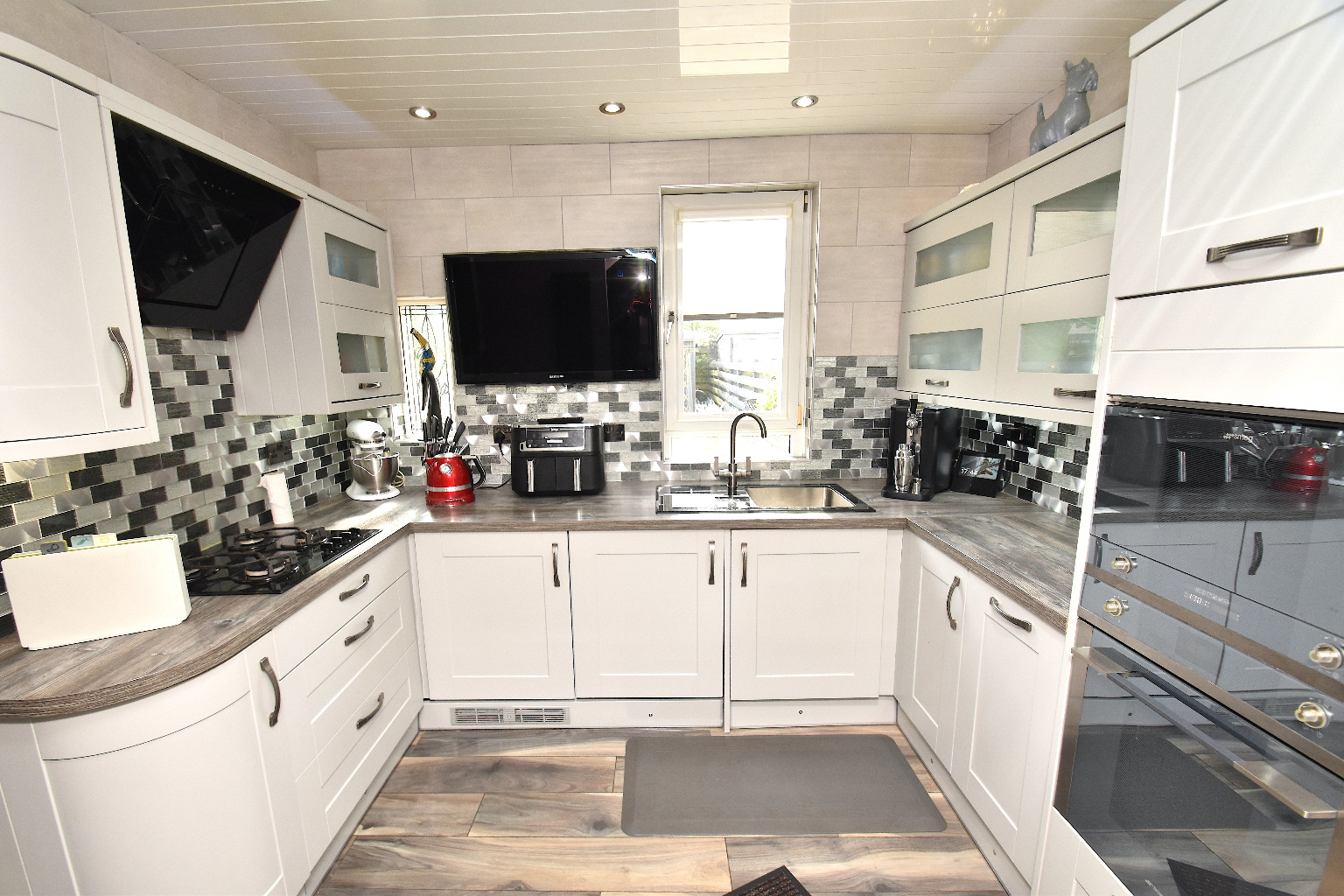 2 bed semi-detached house for sale in Alness Crescent, Glasgow  - Property Image 5