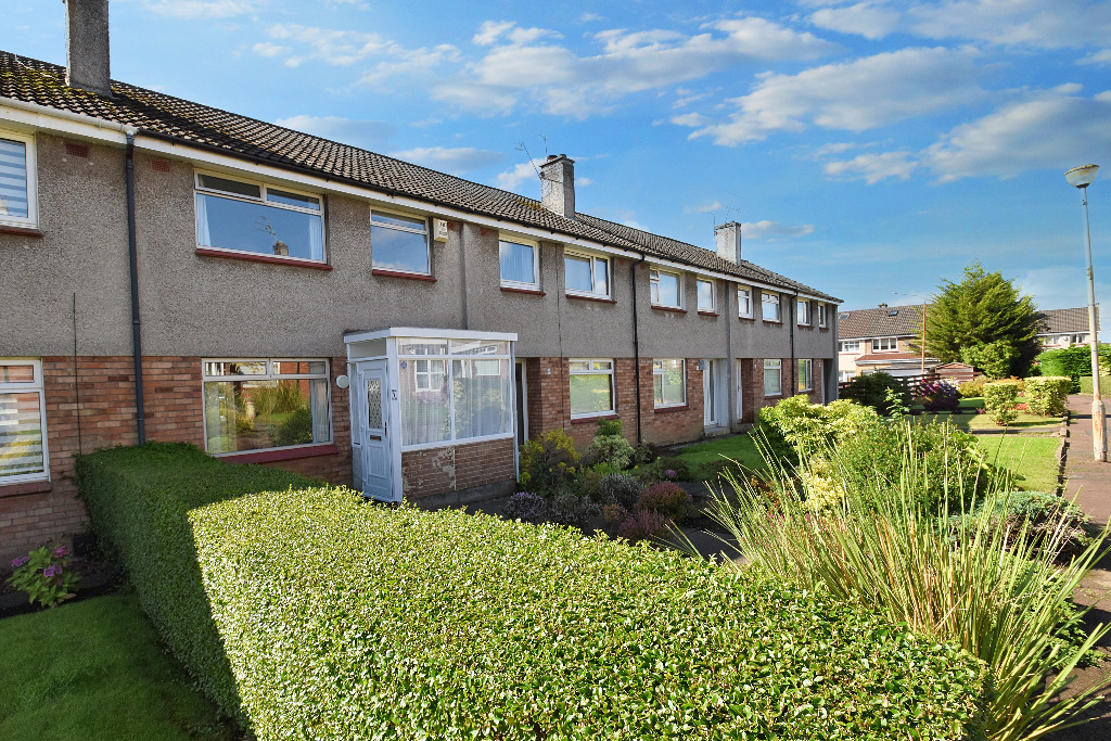 3 bed terraced house for sale in Crookston Path, Glasgow  - Property Image 1