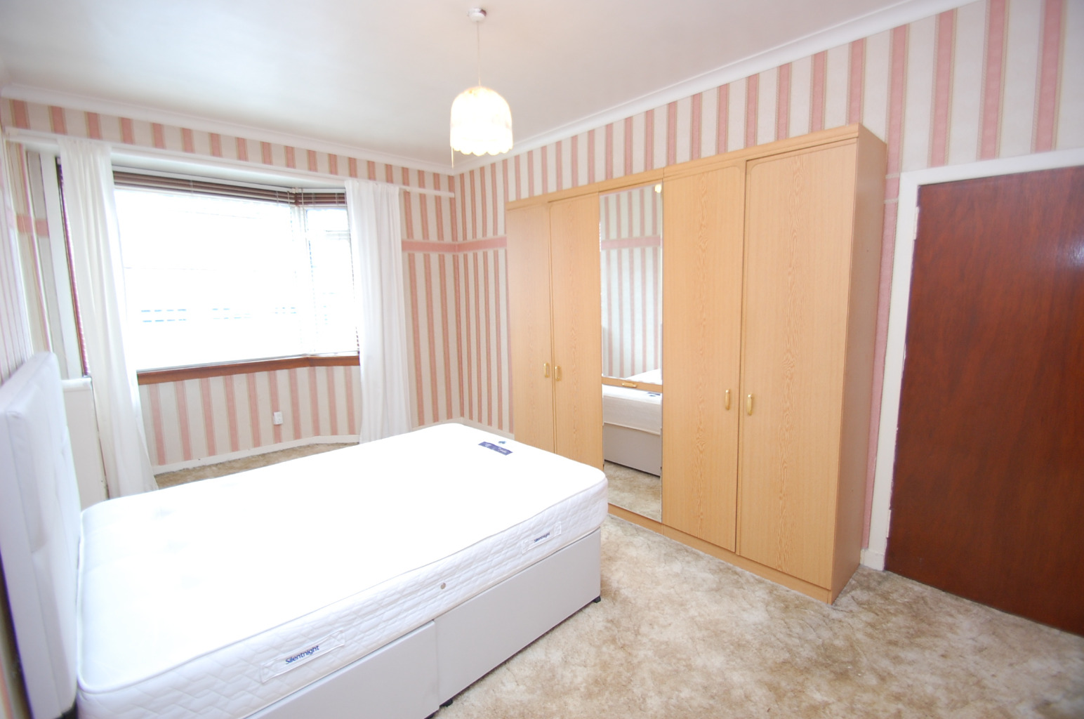 3 bed flat for sale in Tarfside Avenue, Glasgow  - Property Image 6