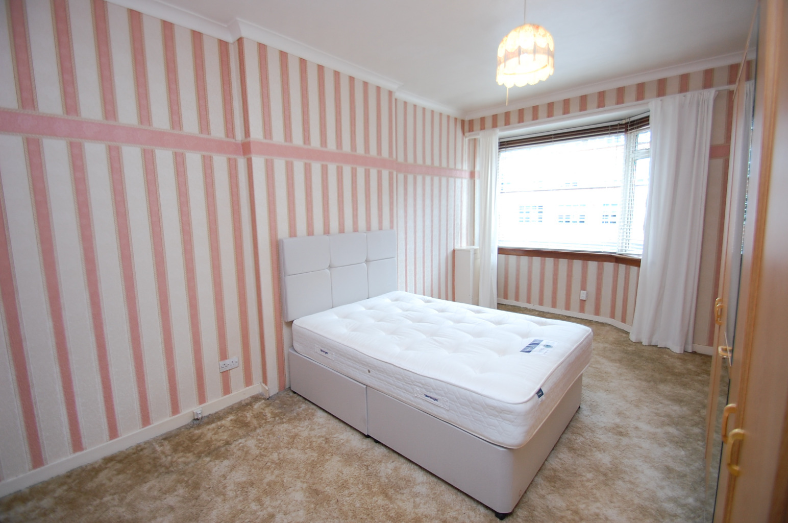 3 bed flat for sale in Tarfside Avenue, Glasgow  - Property Image 5