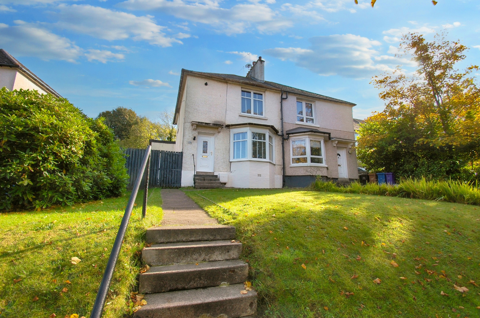 4 bed semi-detached house for sale in Bellahouston Drive, Glasgow  - Property Image 1