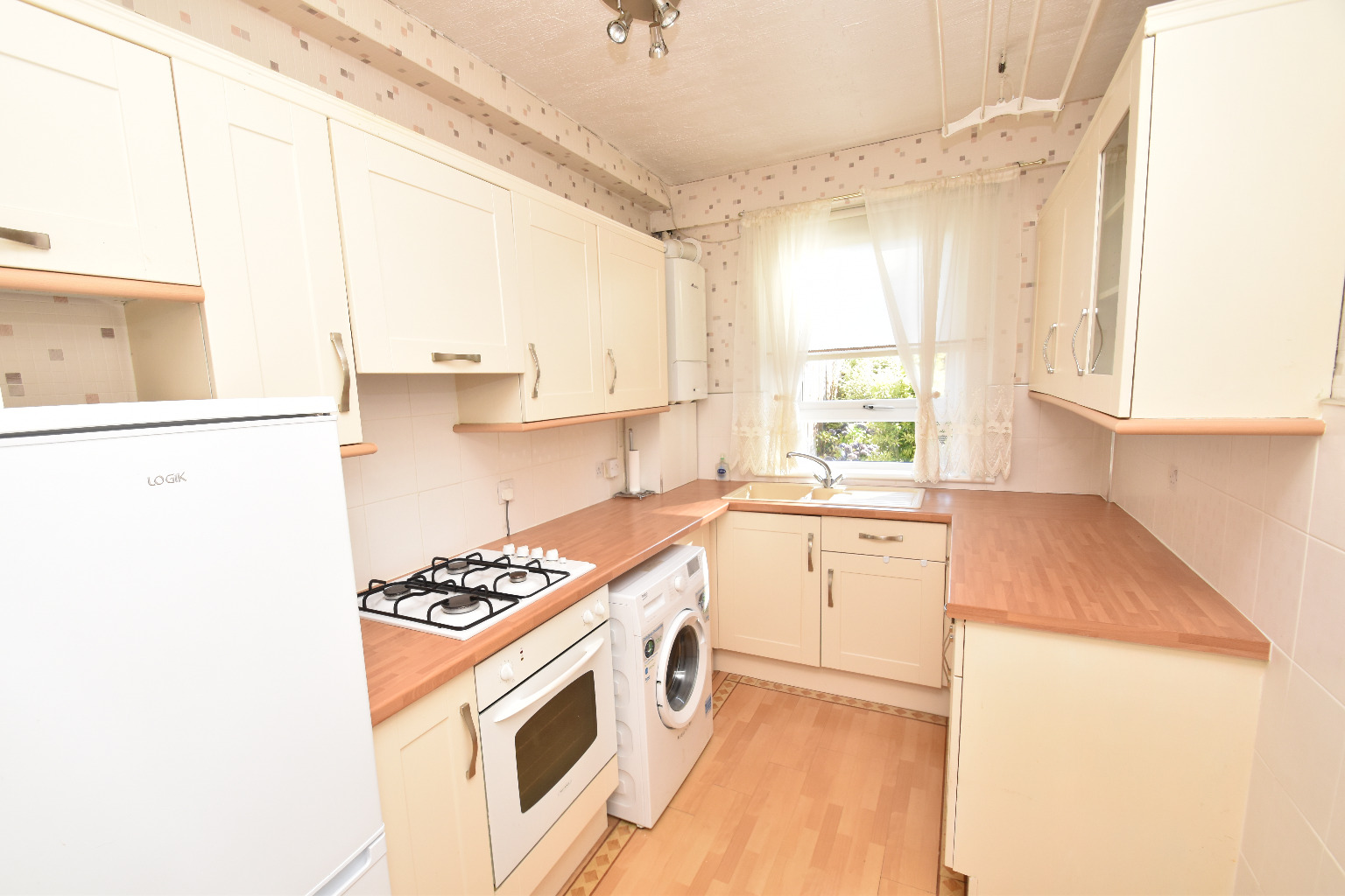 3 bed semi-detached house for sale in Invergyle Drive, Glasgow  - Property Image 4