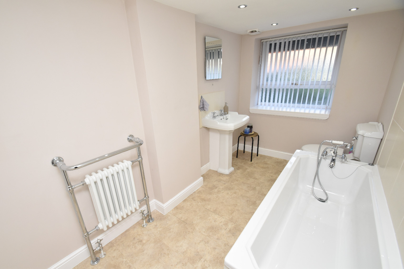 5 bed end of terrace house for sale in Lugar Drive, Glasgow  - Property Image 10