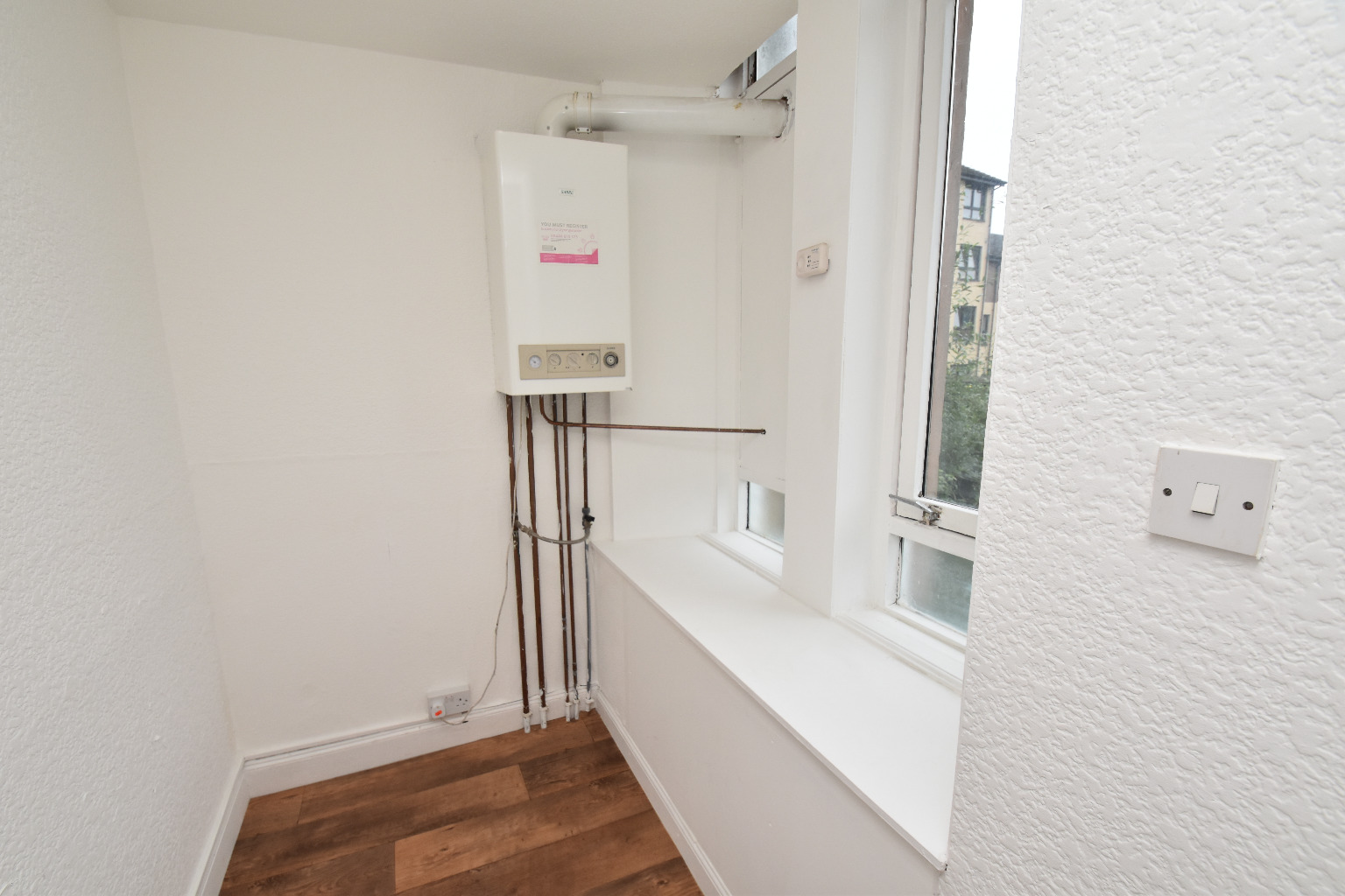 2 bed flat for sale in Paisley Road West  - Property Image 12