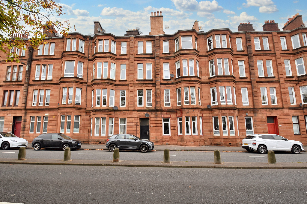 2 bed flat for sale in Paisley Road West  - Property Image 1