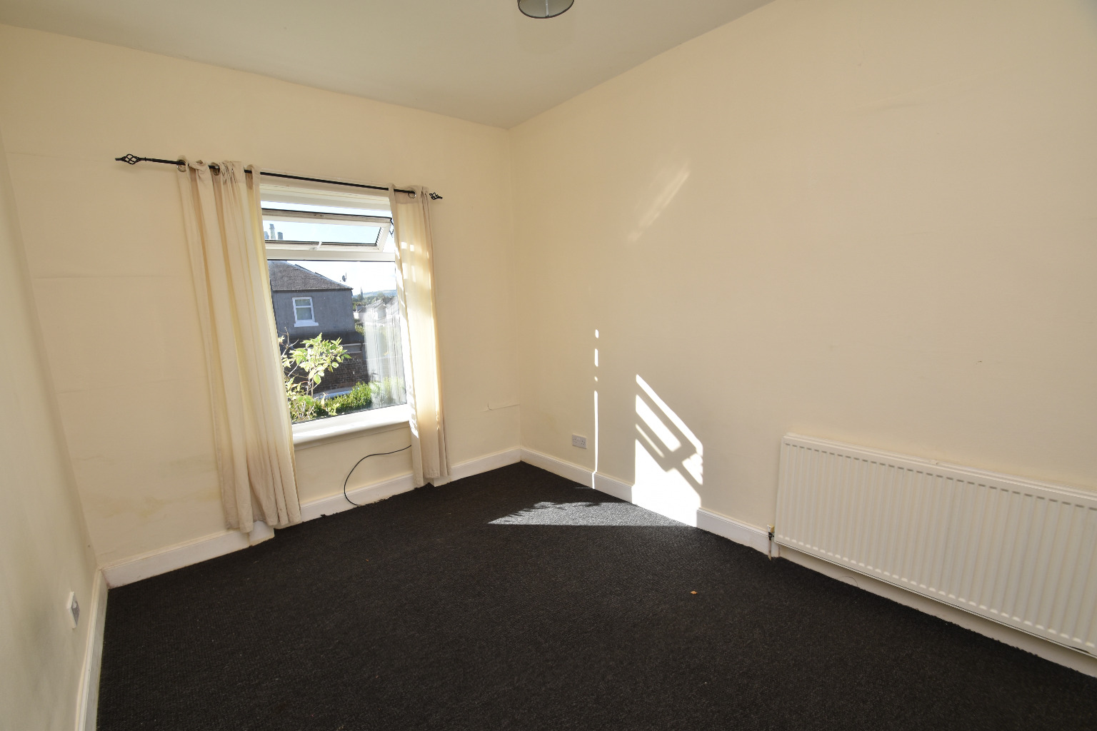 3 bed flat for sale in Wedderlea Drive, Glasgow  - Property Image 11