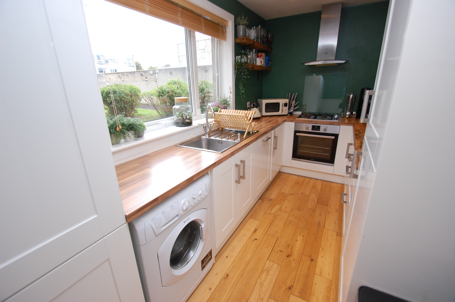 2 bed flat for sale in Crookston Court, Glasgow  - Property Image 7