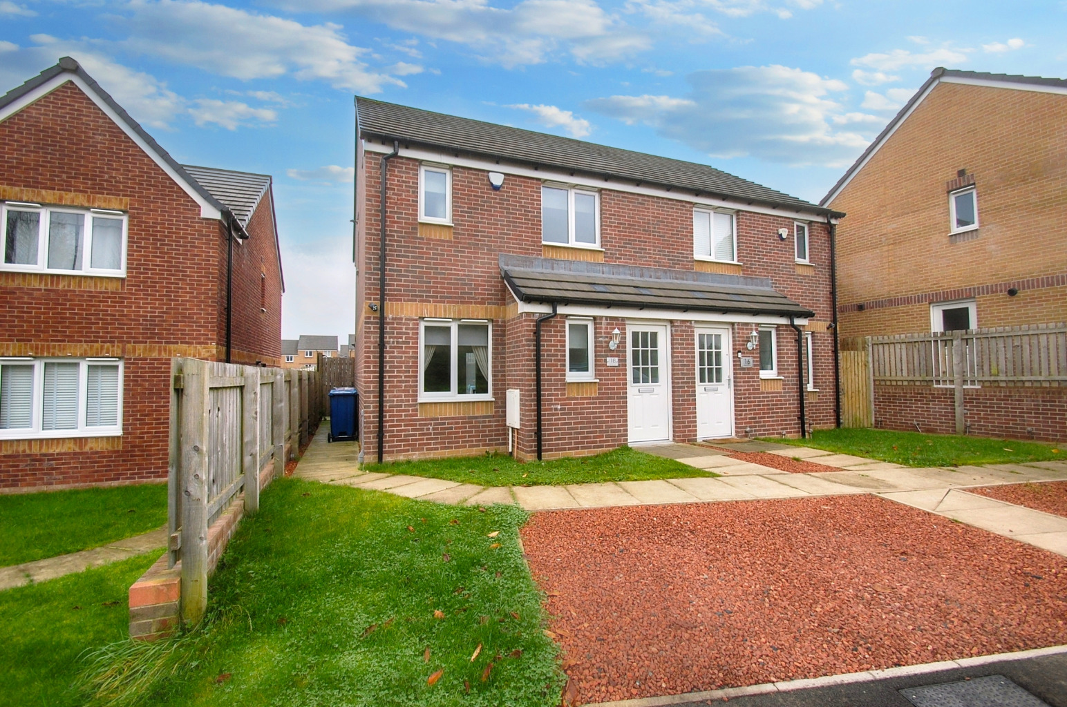 3 bed semi-detached house for sale in Penny Place, Glasgow  - Property Image 1