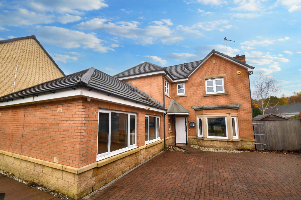 4 bed detached house for sale in Braids Drive, Glasgow  - Property Image 1