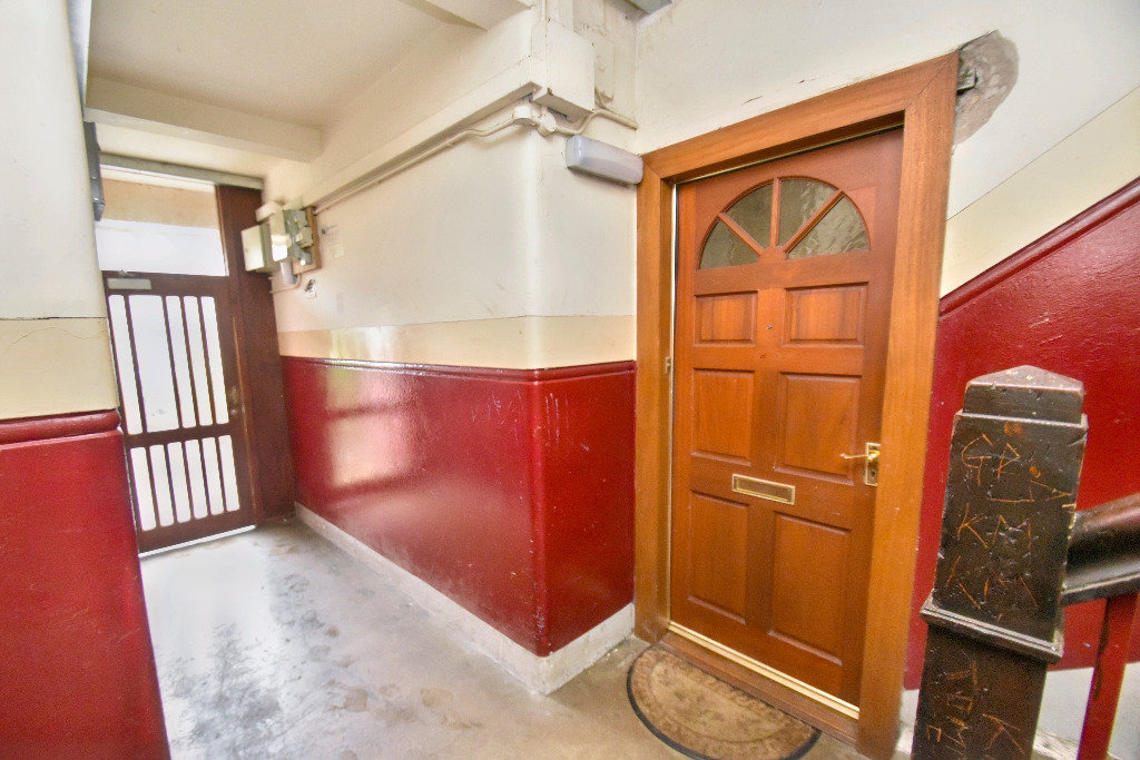 3 bed flat for sale in Paisley Road West, Glasgow  - Property Image 11