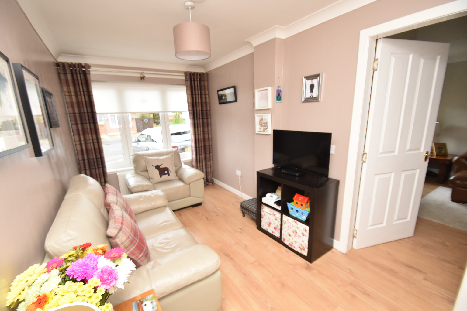 3 bed detached house for sale in Hardridge Avenue, Glasgow  - Property Image 10