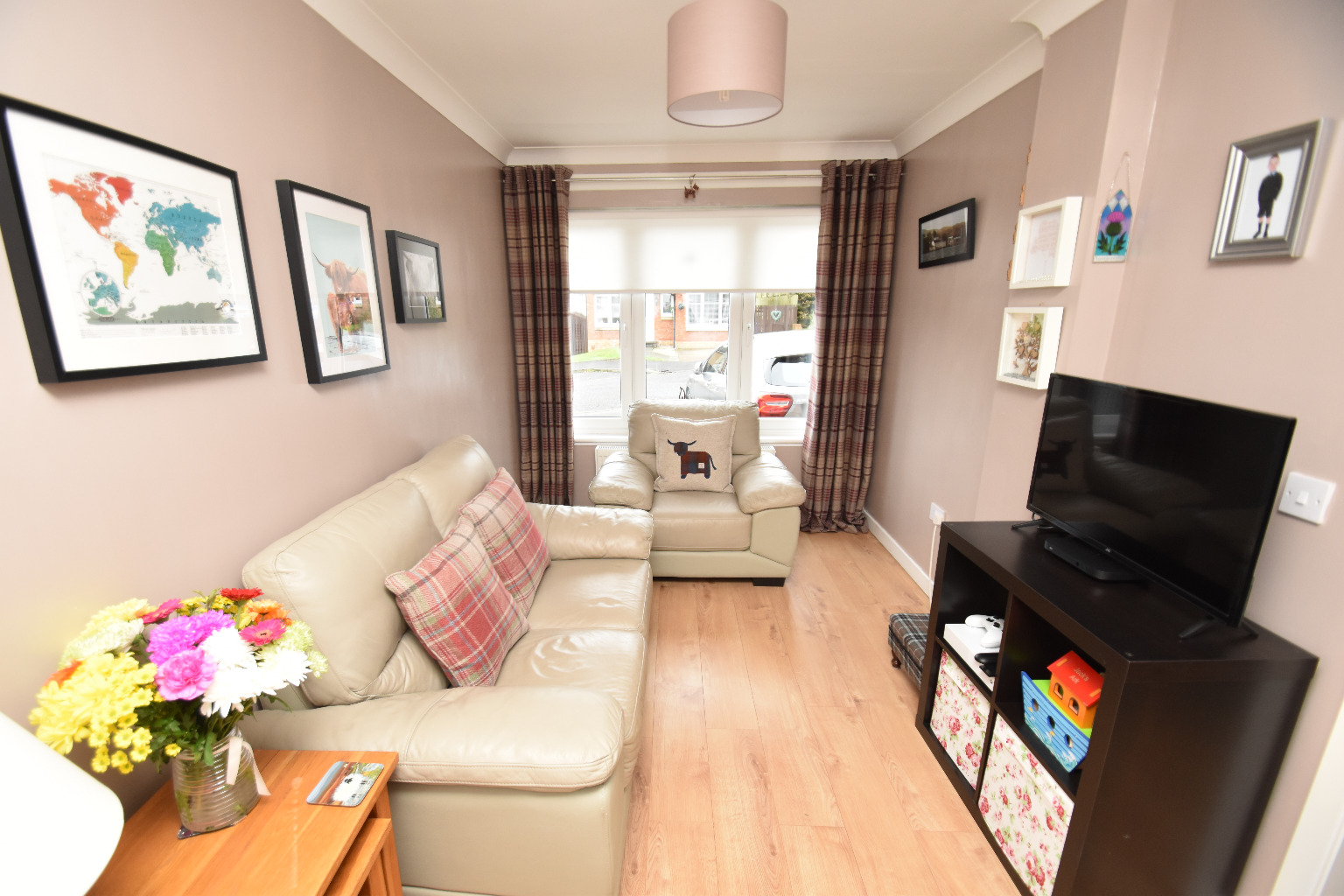 3 bed detached house for sale in Hardridge Avenue, Glasgow  - Property Image 9