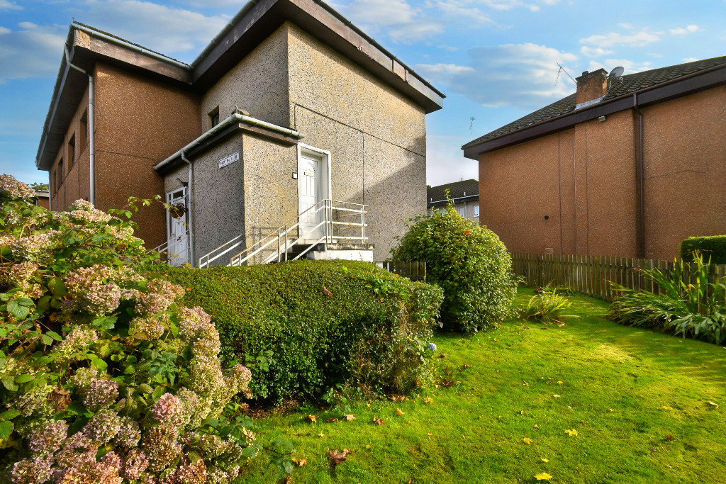 3 bed flat for sale in Moulin Terrace, Glasgow  - Property Image 13