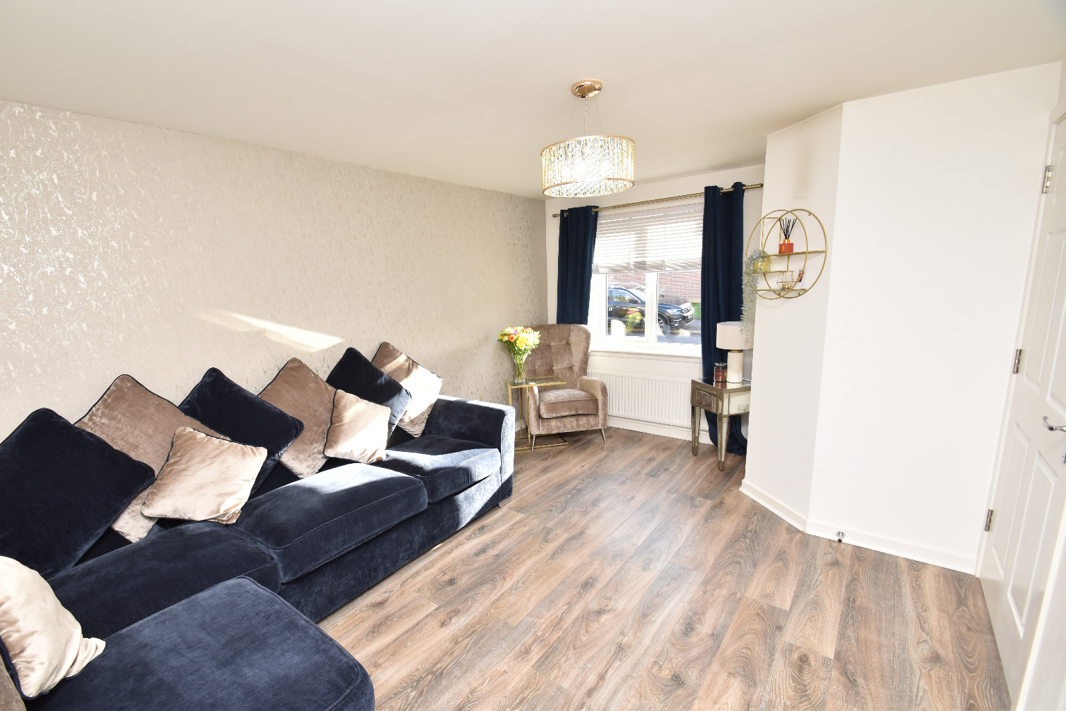 3 bed semi-detached house for sale in Penny Crescent, Glasgow  - Property Image 4