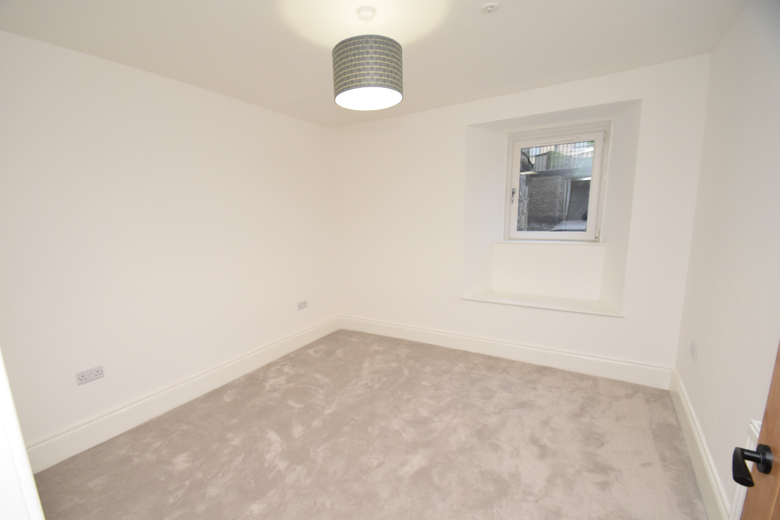 2 bed flat for sale in Paisley Road West, Glasgow  - Property Image 11