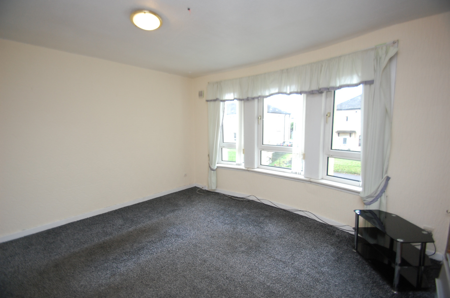 3 bed flat for sale in Cromdale Street, Glasgow  - Property Image 3