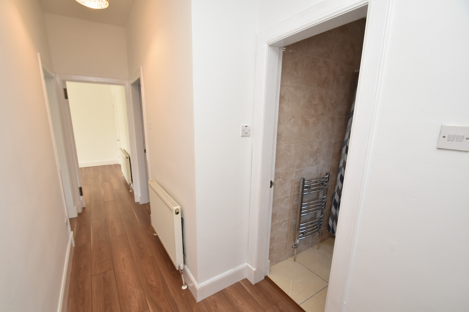 3 bed flat for sale in Mosspark Drive, Glasgow  - Property Image 2