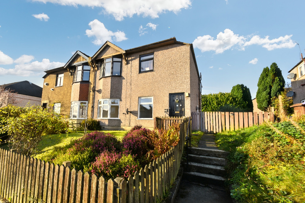 3 bed flat for sale in Mosspark Drive, Glasgow  - Property Image 1