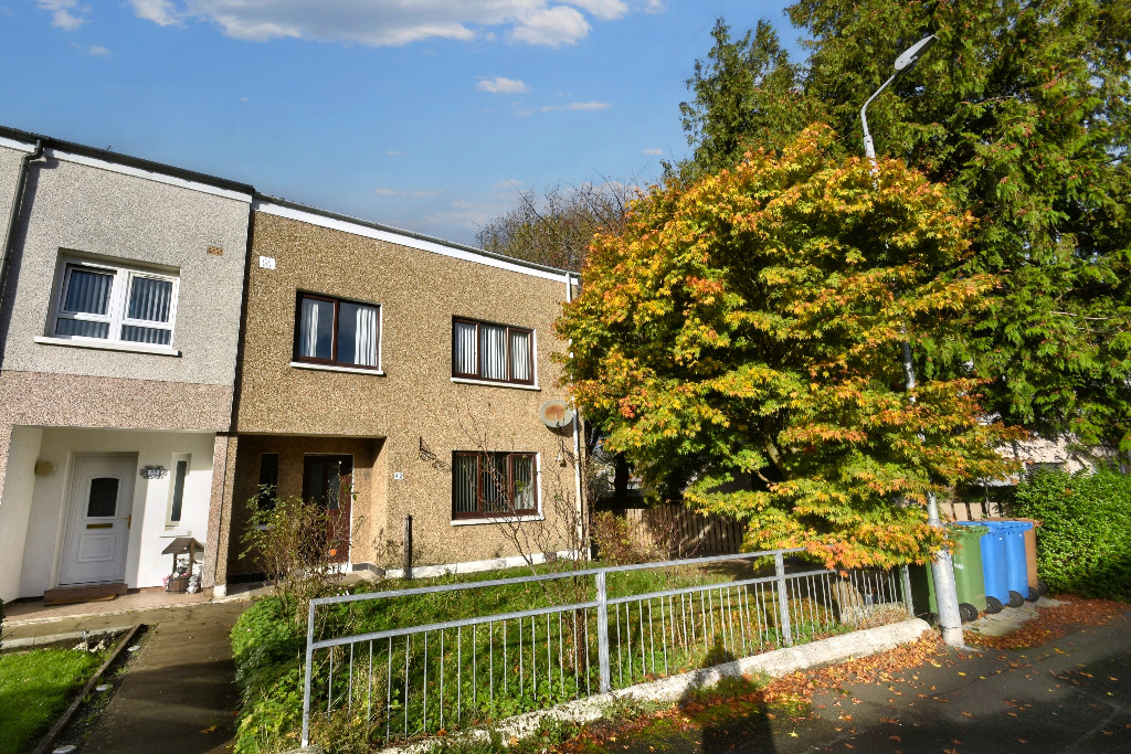 4 bed end of terrace house for sale in Rylees Crescent, Glasgow  - Property Image 1