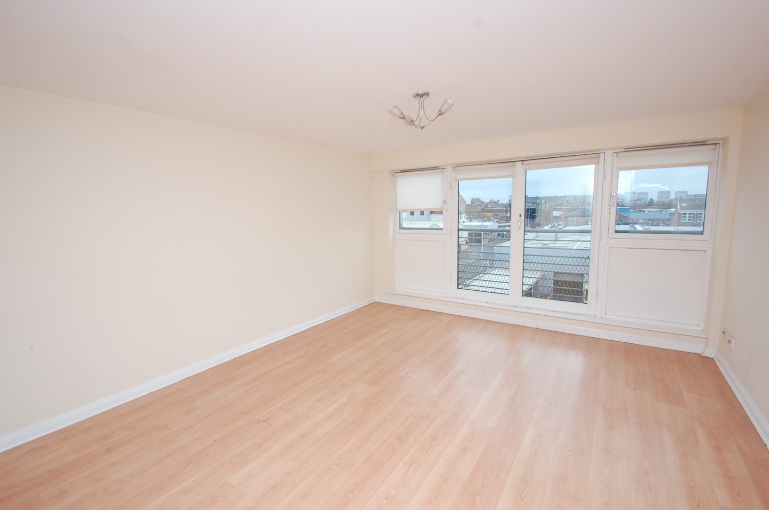 2 bed flat for sale in Wallace Street, Glasgow  - Property Image 2