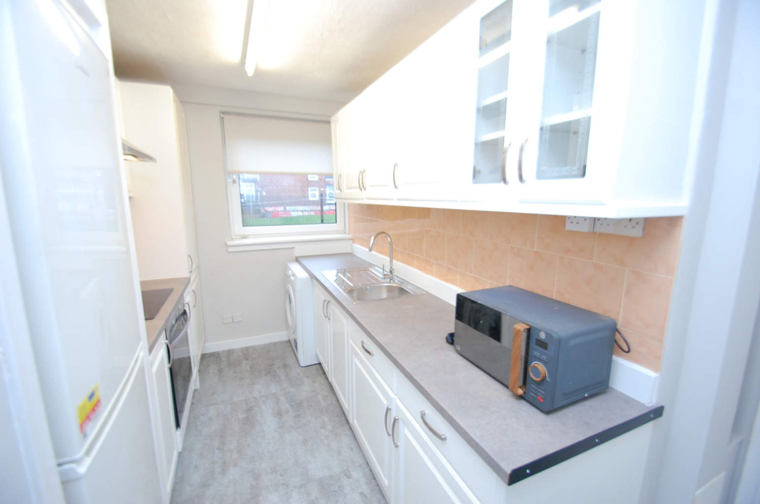 2 bed flat for sale in Hillington Quadrant, Glasgow  - Property Image 7