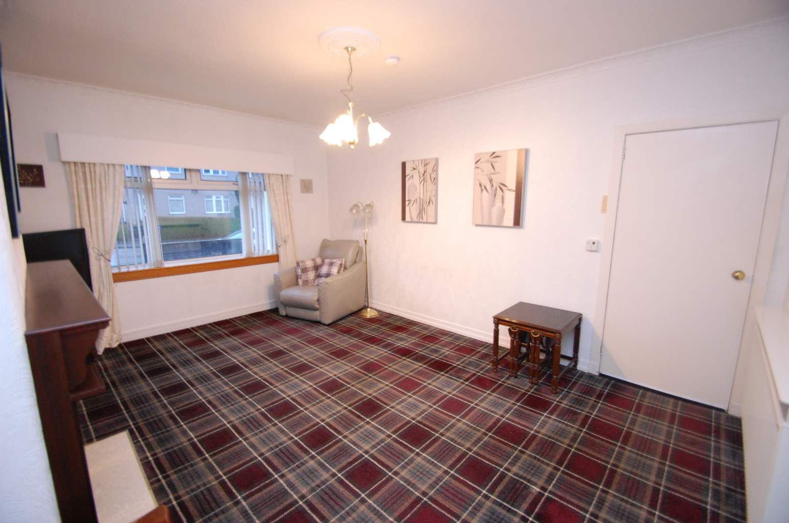 3 bed flat for sale in Tweedsmuir Road, Glasgow  - Property Image 4