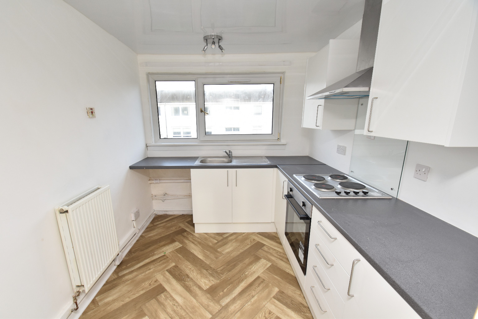 1 bed flat for sale in Glen Isla, Glasgow  - Property Image 5