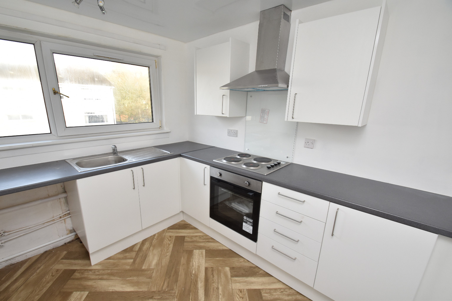 1 bed flat for sale in Glen Isla, Glasgow  - Property Image 6