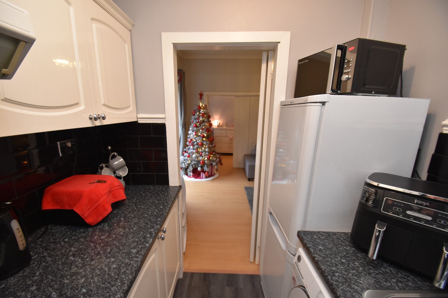 3 bed ground floor flat for sale in Baldovie Road, Glasgow  - Property Image 6