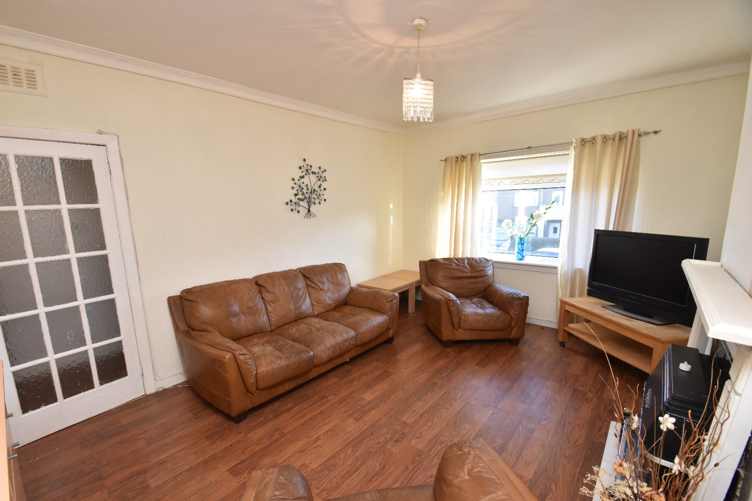 3 bed flat for sale in Muirdykes Road, Glasgow  - Property Image 3