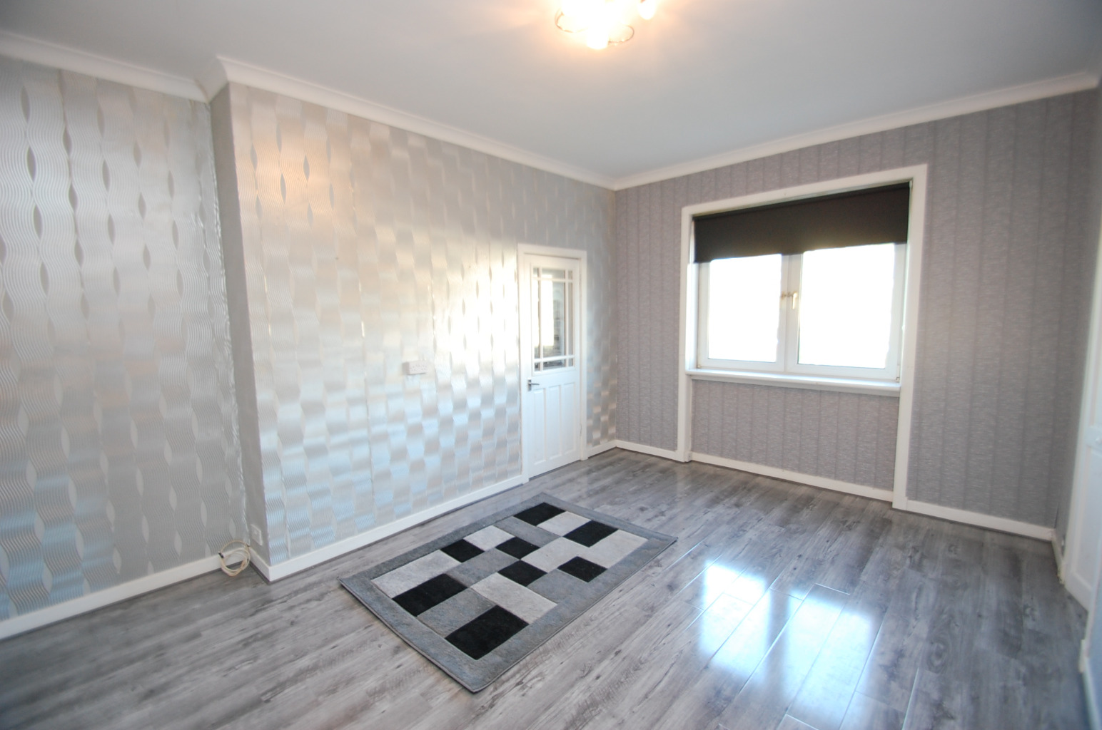 3 bed flat for sale in Merton Drive, Glasgow  - Property Image 2