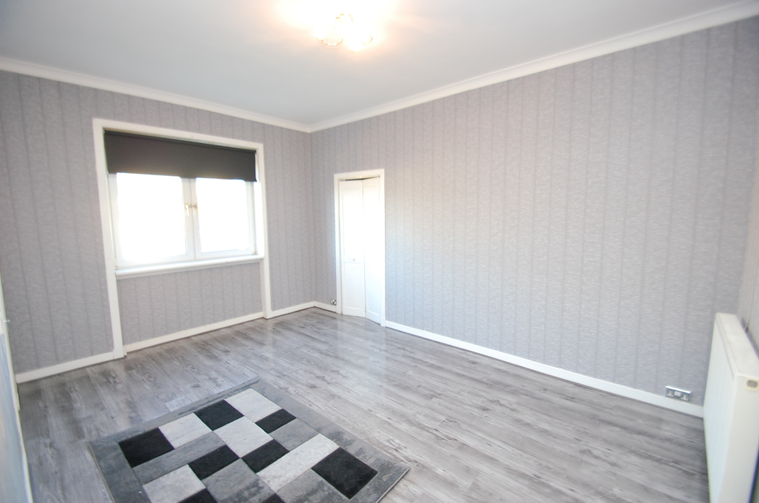 3 bed flat for sale in Merton Drive, Glasgow  - Property Image 3