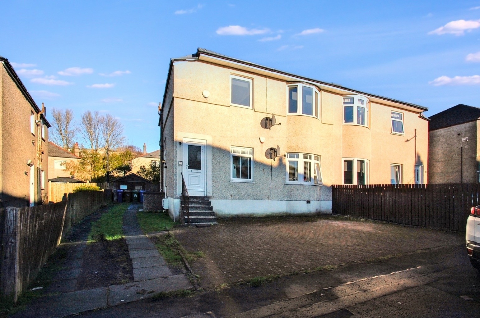 3 bed flat for sale in Merton Drive, Glasgow  - Property Image 1