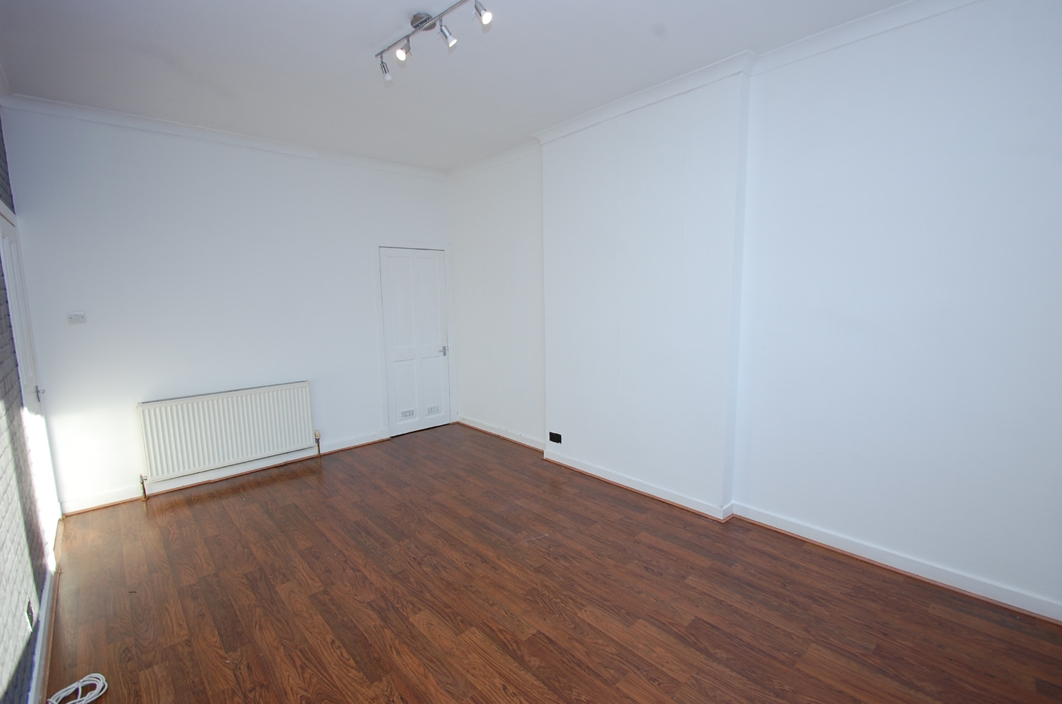 3 bed flat for sale in Merton Drive, Glasgow  - Property Image 8