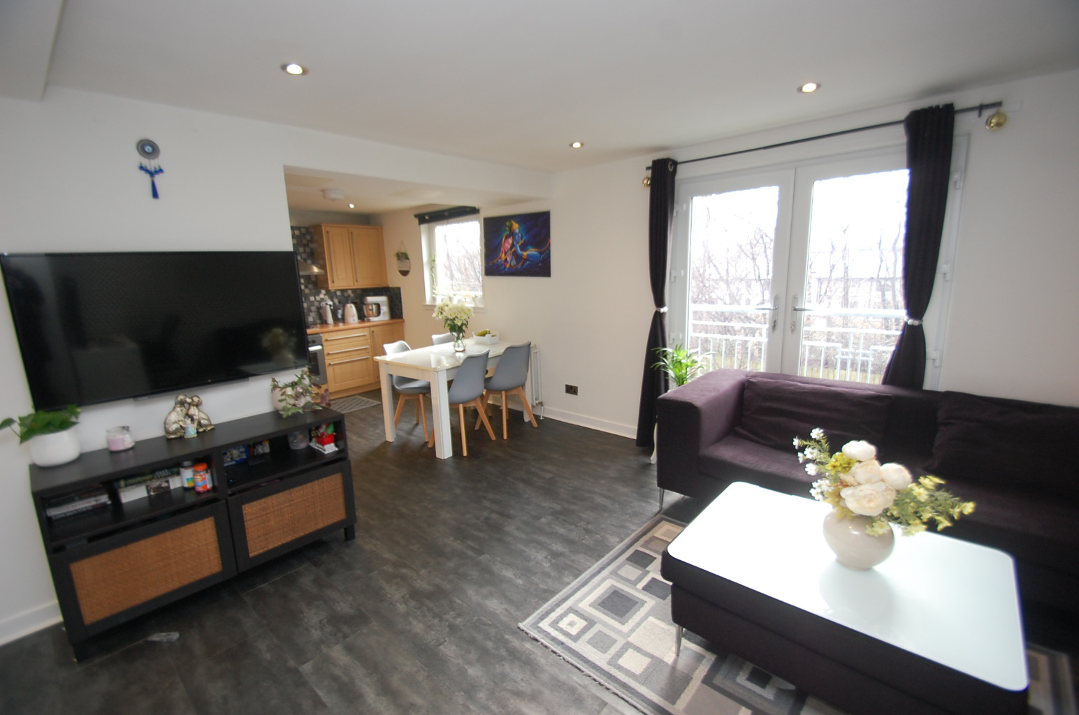 2 bed flat for sale in Greenlaw Court, Glasgow  - Property Image 3