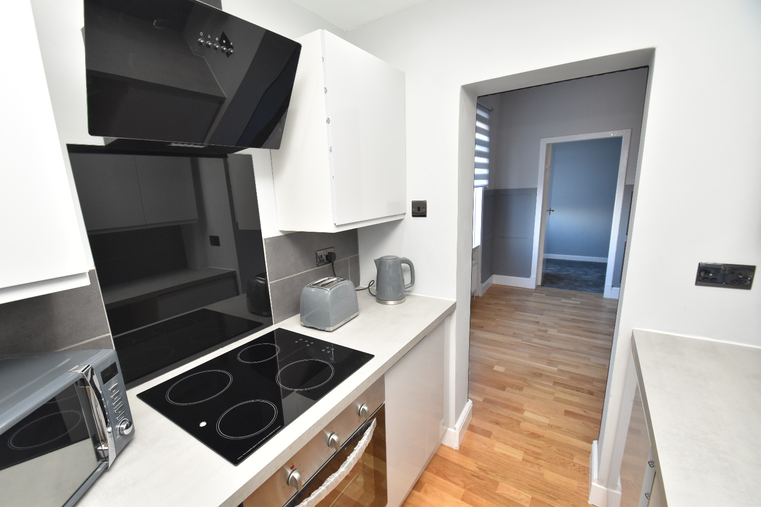 3 bed flat for sale in Chirnside Road, Glasgow  - Property Image 5