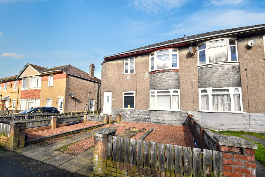 3 bed flat for sale in Chirnside Road, Glasgow  - Property Image 1