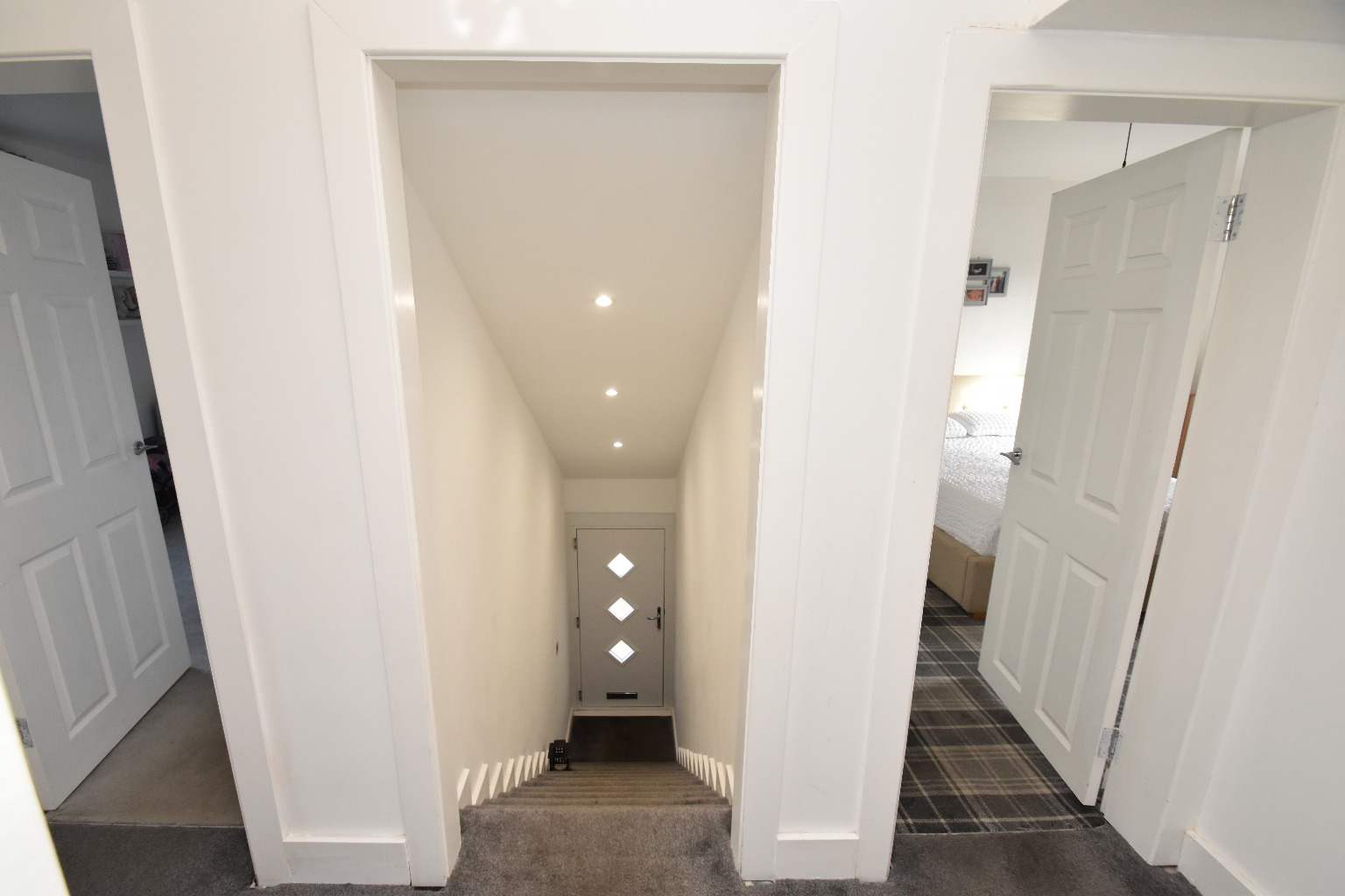 2 bed flat for sale in Carleith Quadrant, Glasgow  - Property Image 5