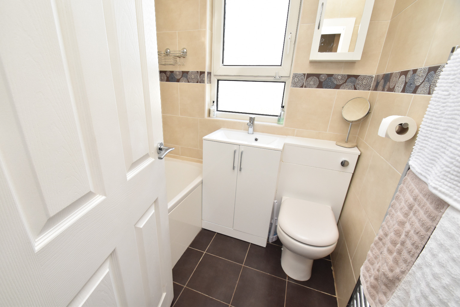 2 bed flat for sale in Carleith Quadrant, Glasgow  - Property Image 10