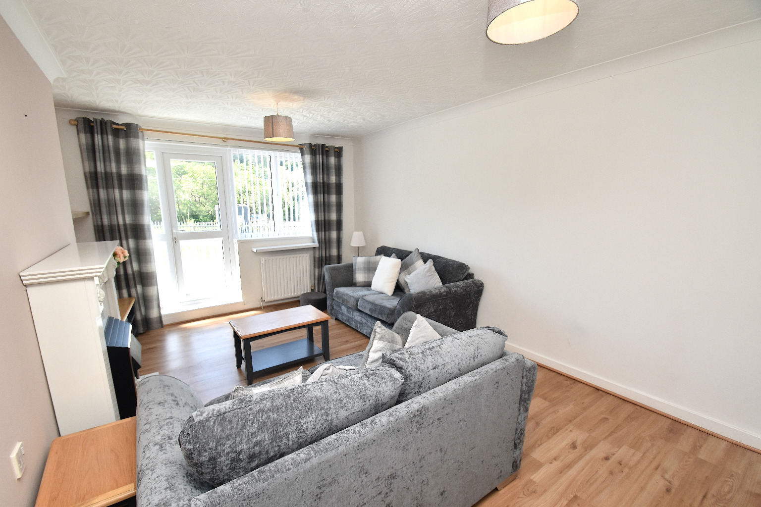 2 bed flat for sale in Kinnell Crescent, Glasgow  - Property Image 5