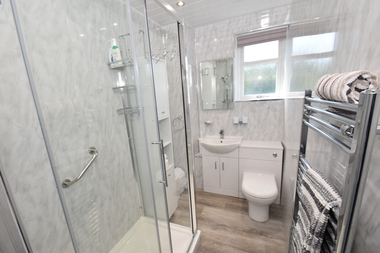 2 bed flat for sale in Kinnell Crescent, Glasgow  - Property Image 13