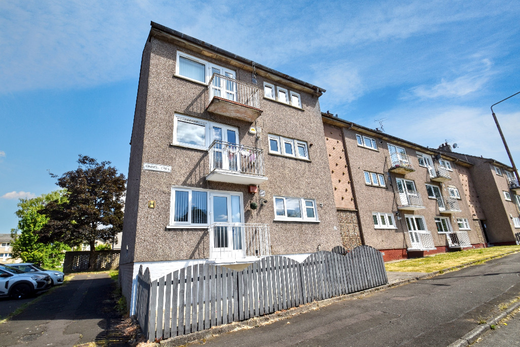 2 bed flat for sale in Kinnell Crescent, Glasgow  - Property Image 15