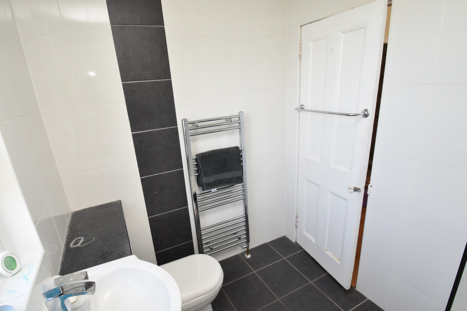 4 bed semi-detached house for sale in Mosspark Square, Glasgow  - Property Image 8