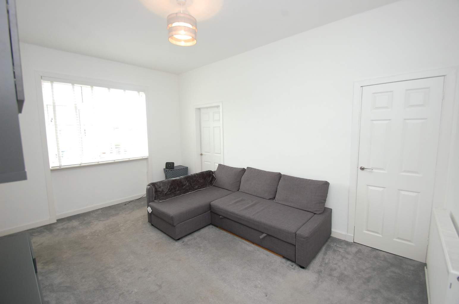 3 bed flat for sale in Muirdrum Avenue, Glasgow  - Property Image 5