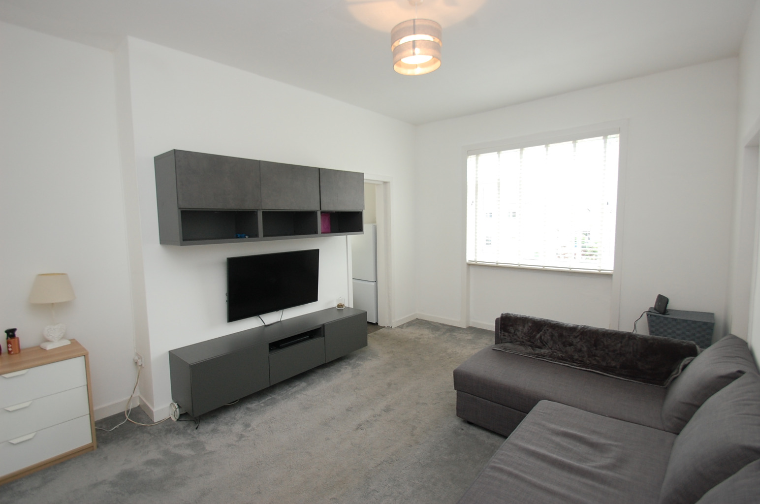 3 bed flat for sale in Muirdrum Avenue, Glasgow  - Property Image 2