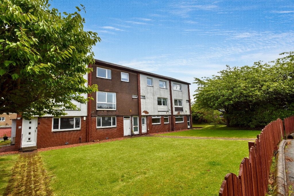 3 bed flat for sale in Buchlyvie Road, Paisley - Property Image 1